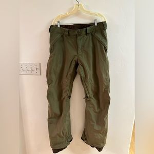 Burton Men’s Snowboard Ski Pants - Size Large - Olive Green